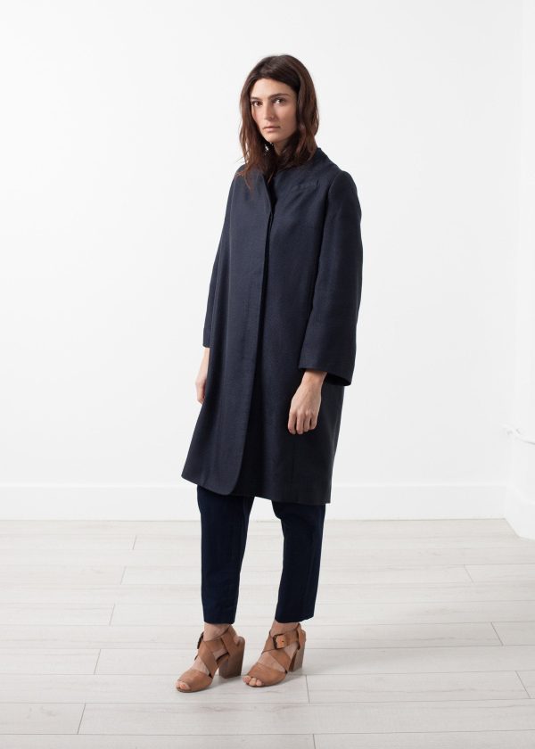 Woven Pleat Back Coat Supply